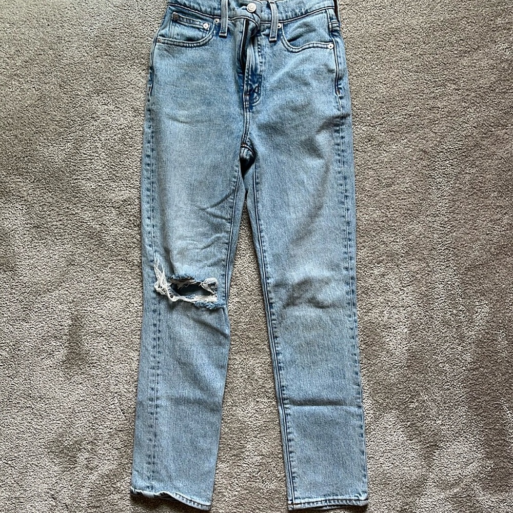 Madewell size 23 jeans.